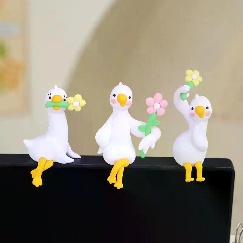 1/4PCS Resin Goose Figurine Computer Monitor Decor,Cute Mini Goose Statues For Car Dashboard,Funny TV/Photo Frame Decorations