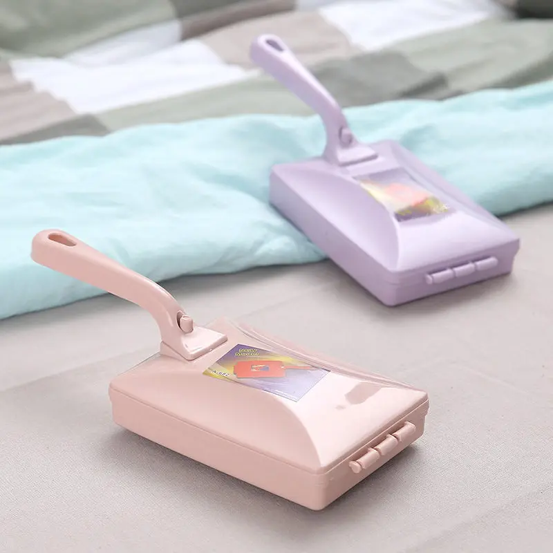 Portable dust removal brush, multi-functional sofa bed carpet dust removal and cleaning brush