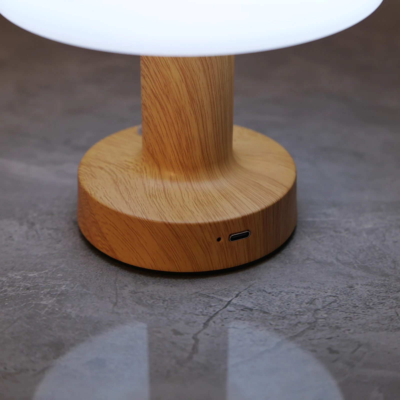 Retro Mushroom LED Night Light USB Rechargeable Touch Sensor Light Dimming Lamp for Coffee Bar Bedroom Home Decor