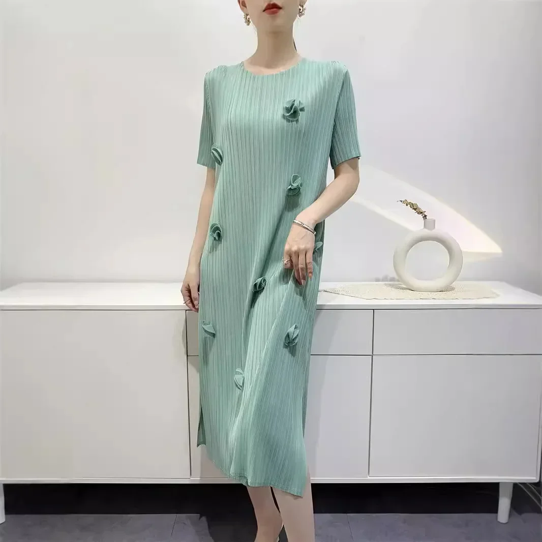 Pleats Pleated Dress 2024 Summer Simple Solid Colour Stapled Flowers Temperament Elegant Thin Mid-length Niche Women Clothing