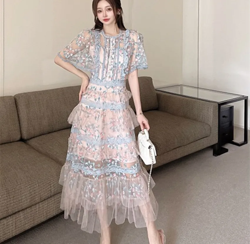 2024 New Luxury Runway Summer Party Dress Elegant Women Mesh Flower Embroidery Patchwork Lace Ruffles Slim Holiday Long Vestidos