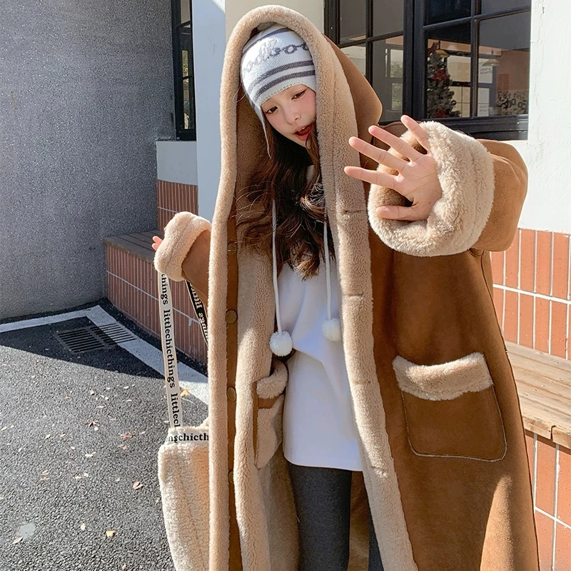 

Замшевое пальто из овечьей кожи с обеих сторон, женское зимнее пальто 2025 года, новое утепленное хлопковое пальто из овечьей шерсти, женское парка с капюшоном, пальто