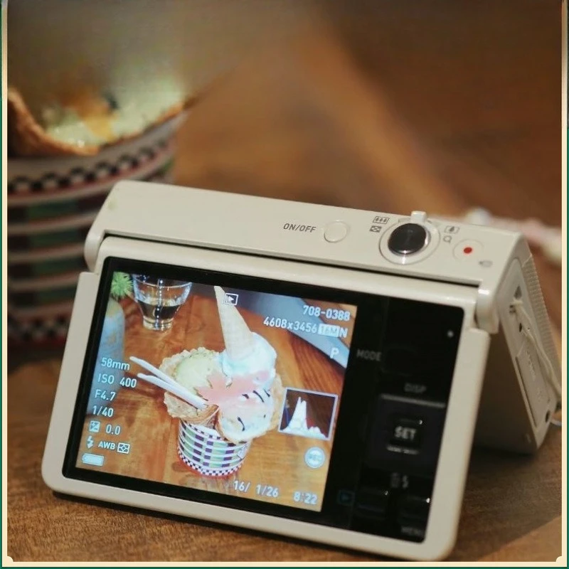 

One million pixel clamshell high definition dual camera digital camera student campus