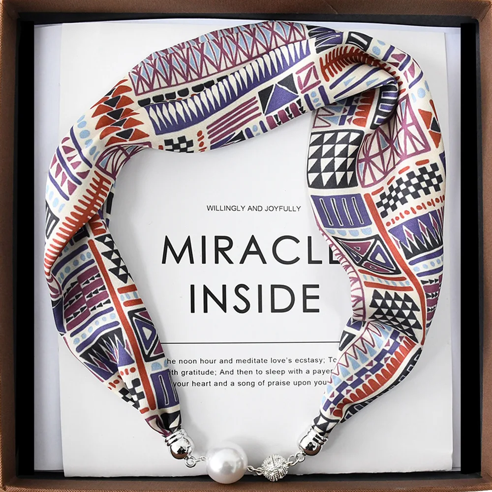 Luxus Design Damen Quadrat Schal Wraps Hals Magnetische Schnalle Schal Kreuz Schals Dreieck Schal Kreuz Halstuch Seidenschal