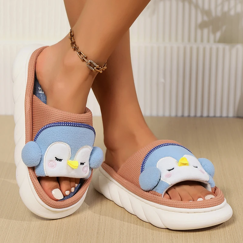 Casual Platform Slippers Home Flats Cartoon Penguin Designer Shoes Women 2024 Fashion House Slides Girls Cute Elegant Indoor