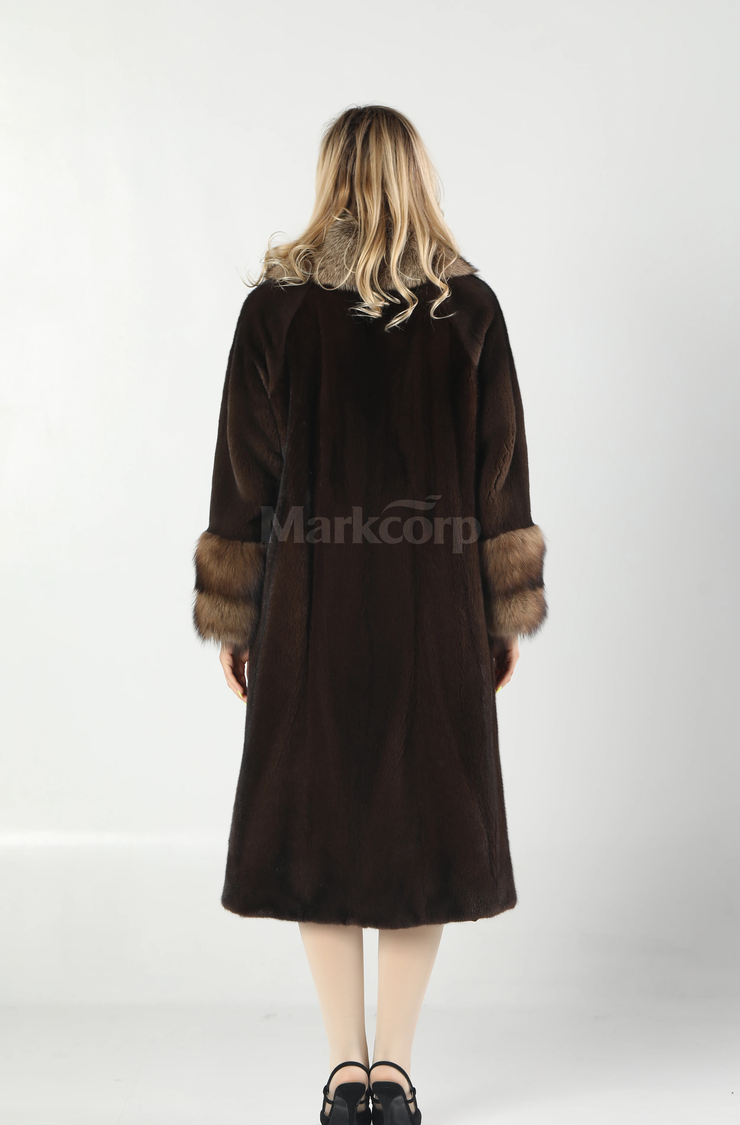 【Markcorp】 Mantel bulu antik yang modis