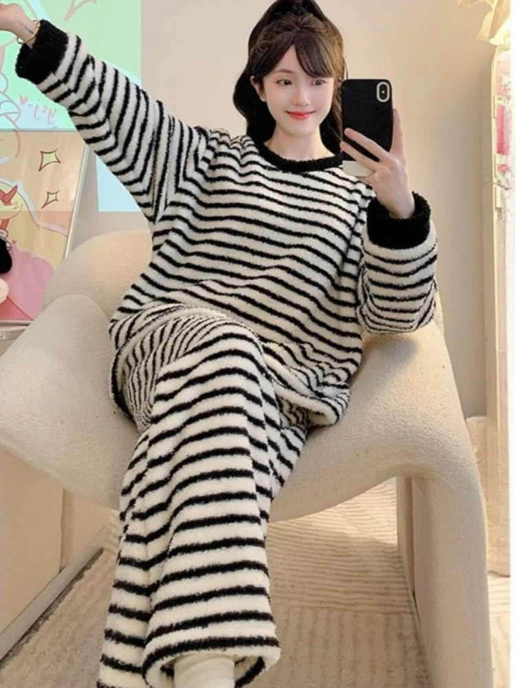 

M-5XL Plus Size Winter Warm Pajamas Set Women Thickened Coral Fleece Sleepwear Korean Students Striped Loose Plush Home Clothes