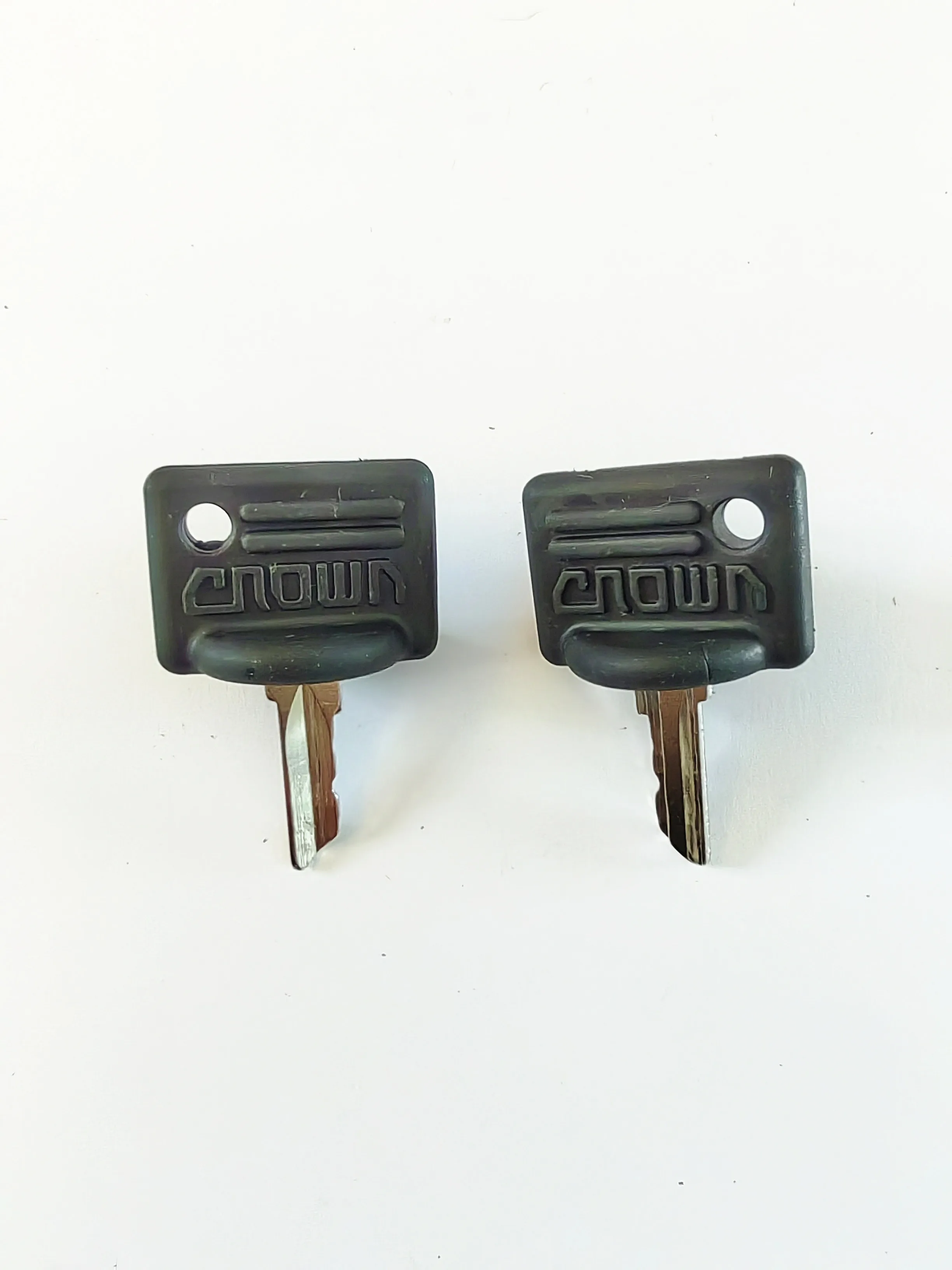 2PCS 107151-001 REPLACEMENT KEY FOR CROWN PE 3000 SERIES