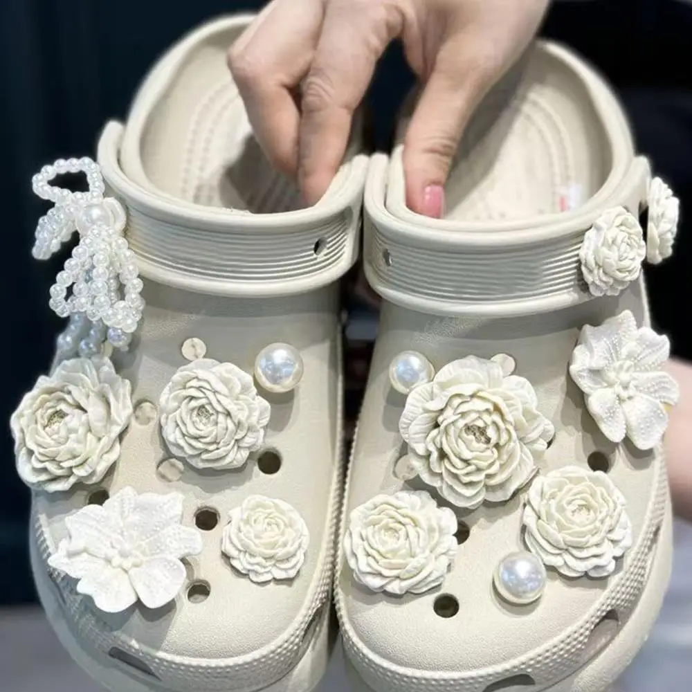 

3D Flower Shoes Decorations Shoe Charms Set Hole Shoe Buckle DIY Shoe Flower Bouquet Bone White New Style Shoes Accessories