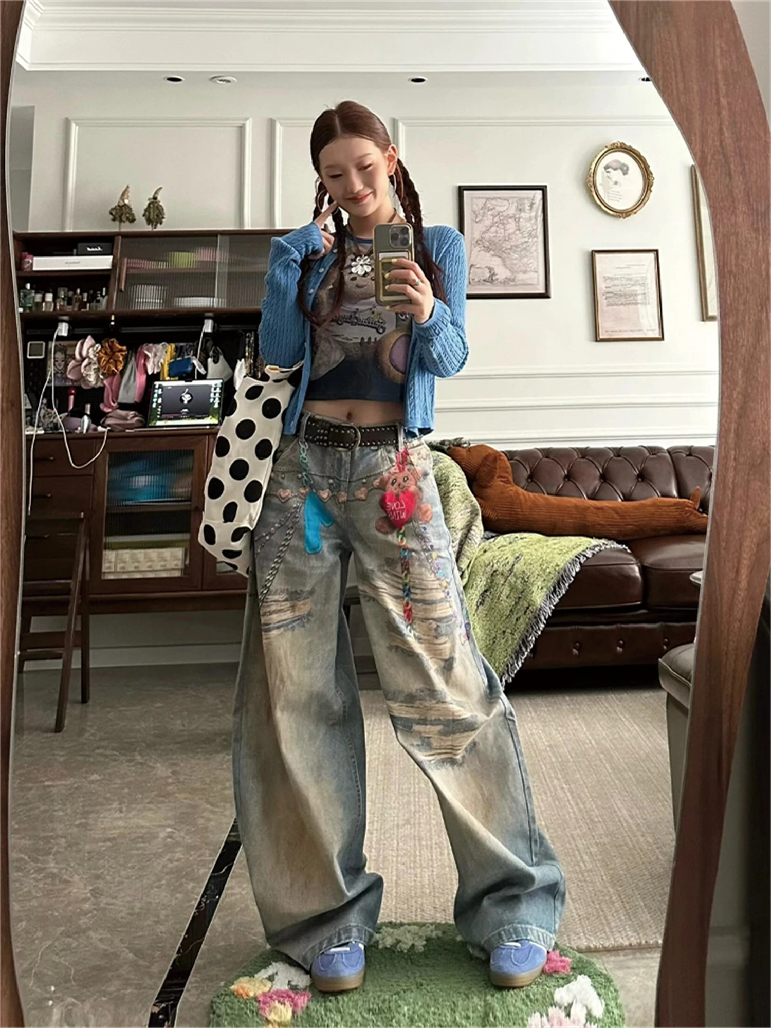 المرأة عالية الخصر واسعة الساق الجينز الضوء الأزرق خمر غسلها الكرتون التصحيح سلسلة التفاصيل Y2K الشارع الشهير عارضة سراويل جينز #4