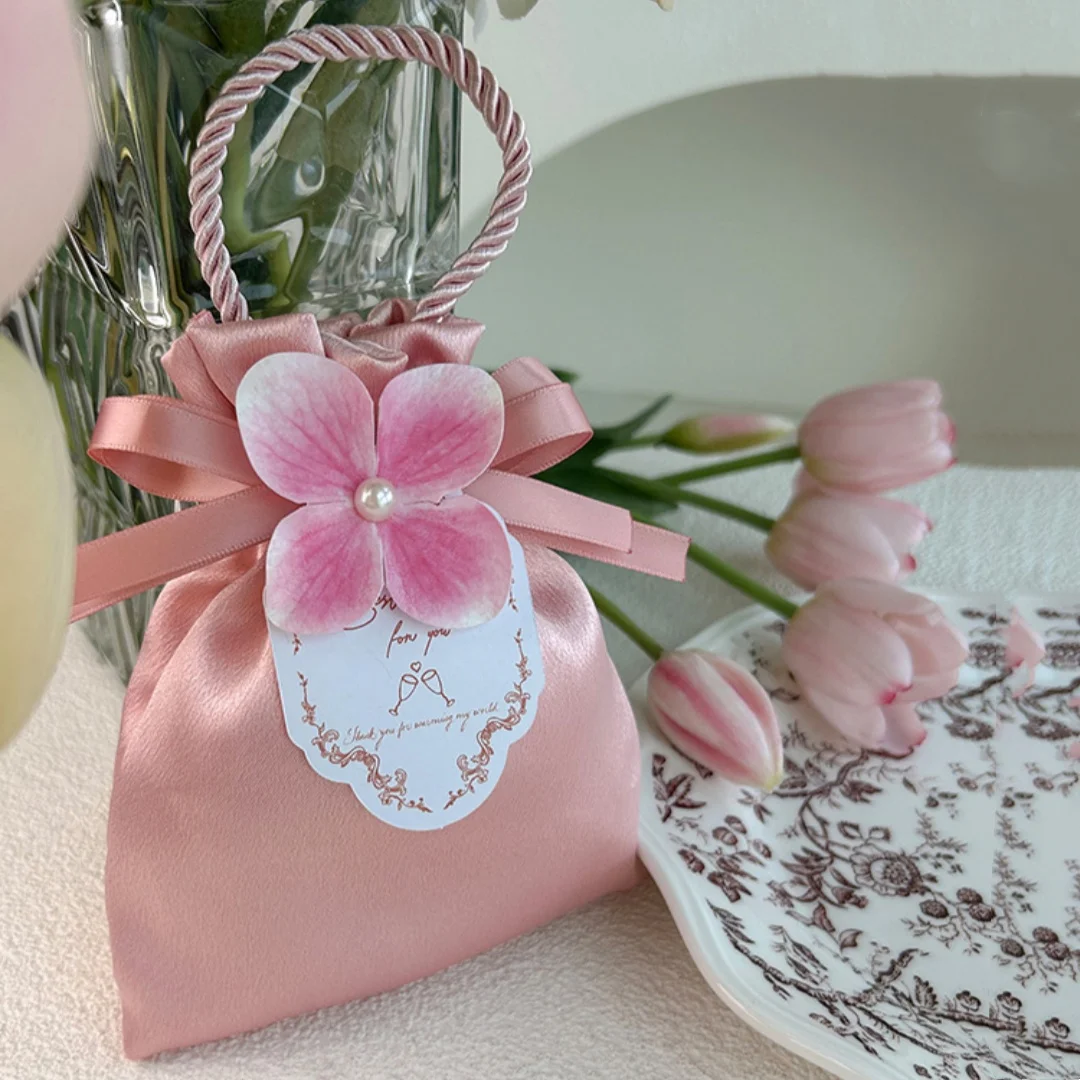 

New Handheld Wedding Candy Bags Wedding Gifts Packing Bag Colorful Dots Print Drawstring Candy Storage Bags Candy Box Favors Bag