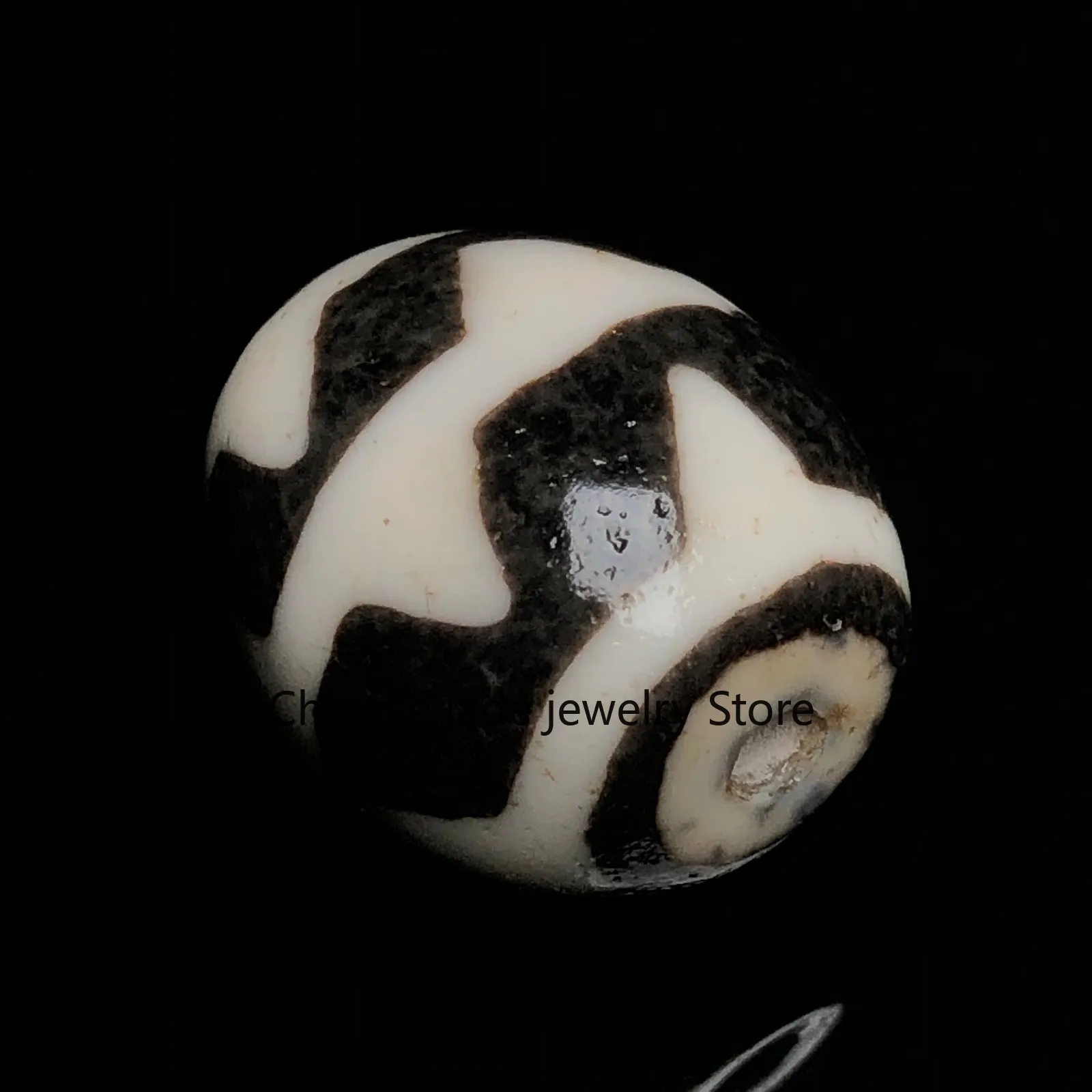 Tibetan Buddhism Agate Tiger Tooth DaLuo Dzi Bead Amulet Necklace Pendant Z3708