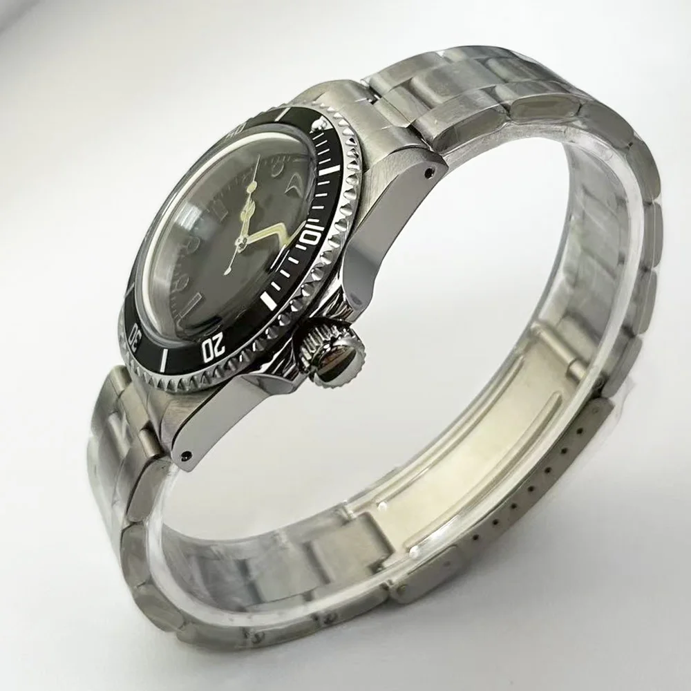 39mm Retro Round Glass Case, Black Dial, 28.5mm Stainless Steel, Silver Case, Made in China, 35 Mechanical Movement, Rotating