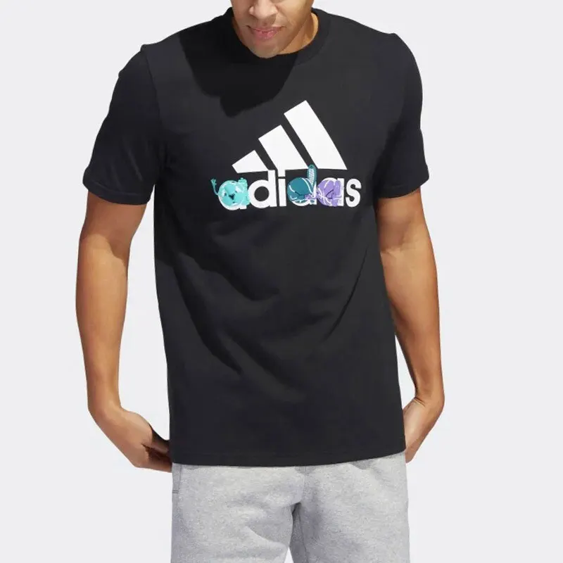 

Оригинальная мужская удобная футболка Adidas с круглым вырезом HE4837 — новые поступления