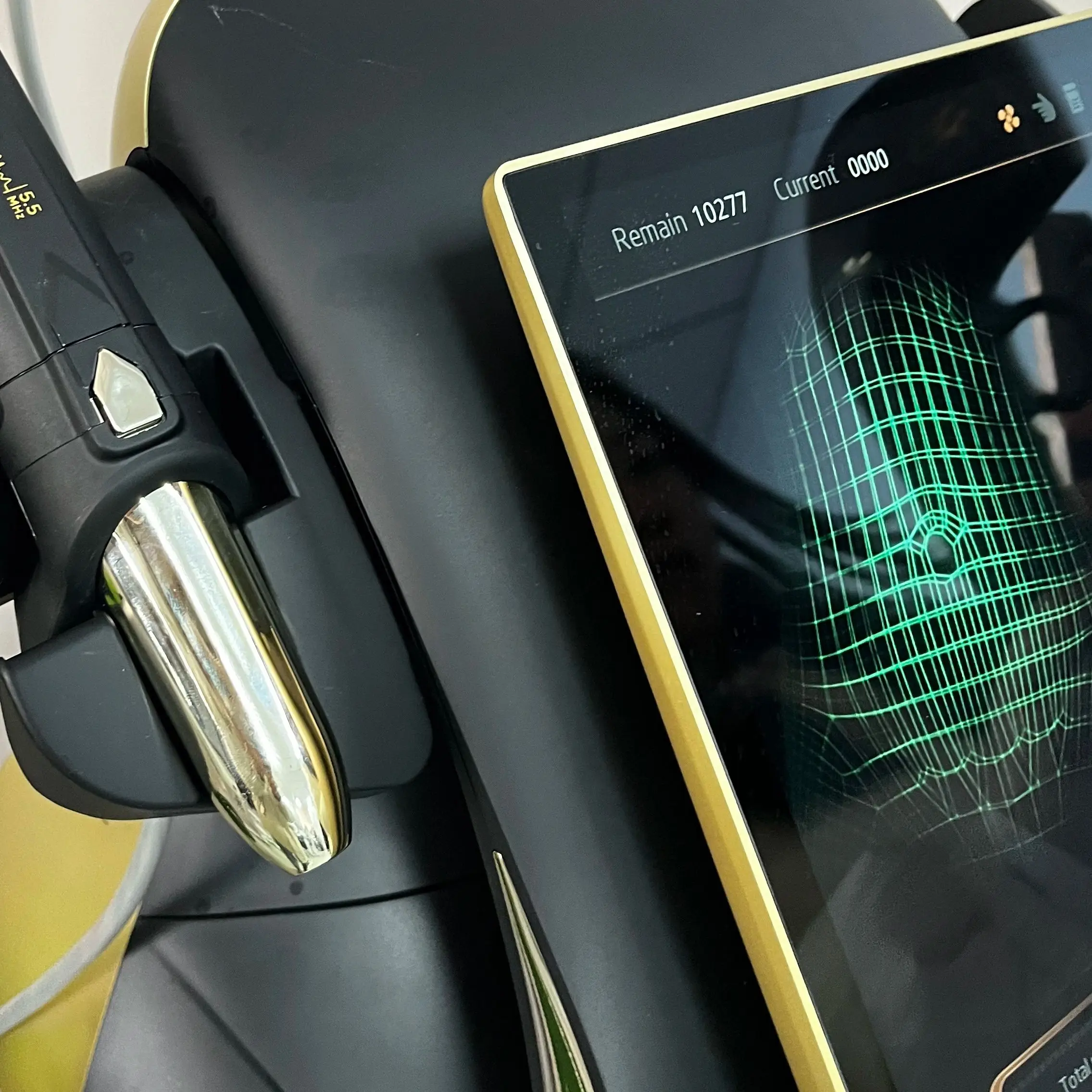 

360MAX 25D Machine 3-in-1 Technology Non-Invasive Facial Slimming Anti-Aging Body Firming Device for Beauty Therapy