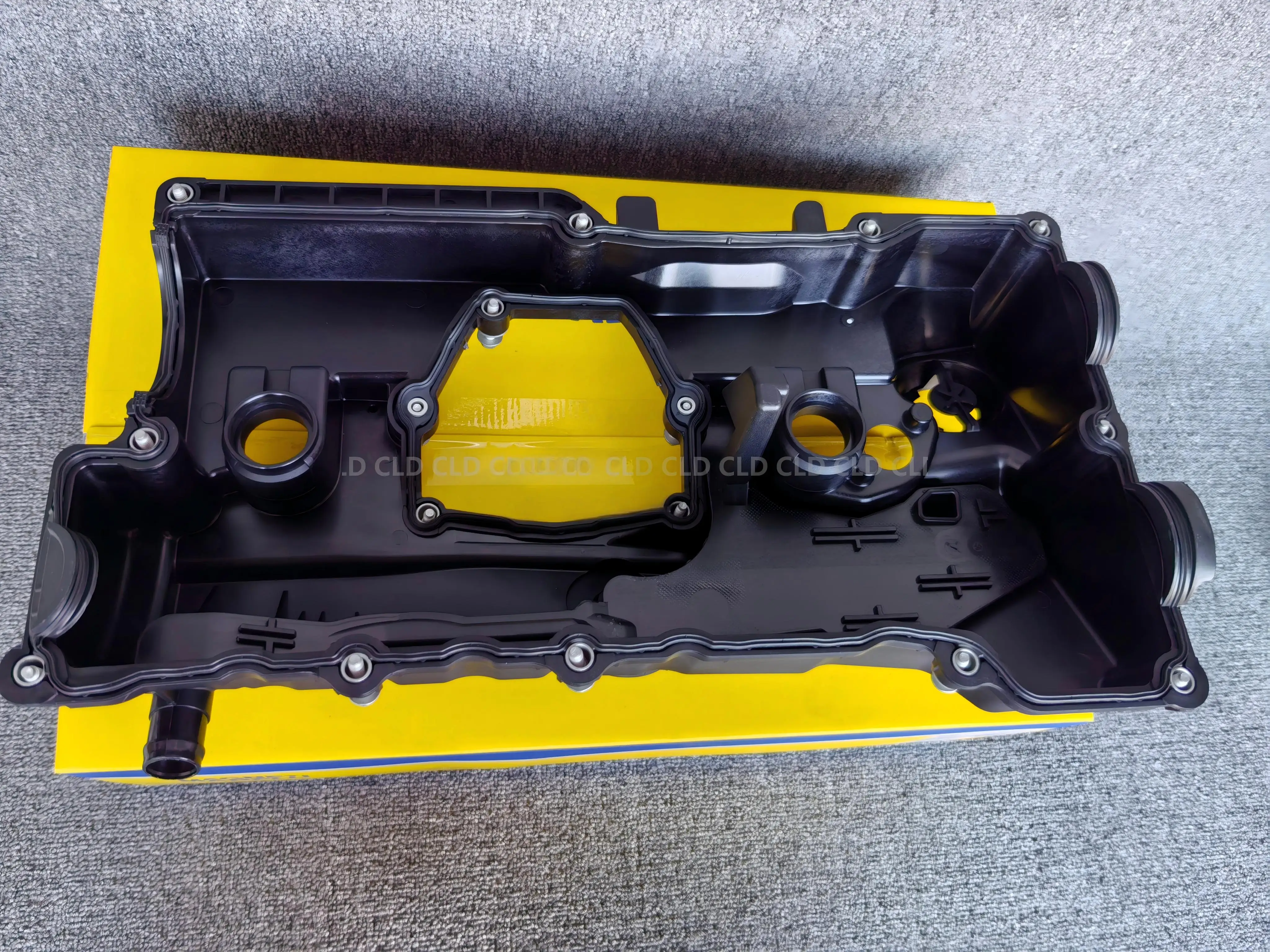 Engine cylinder valve cover 11128645888 is suitable for BMW 1 3 5 X1 X3 Z4 1.8i 2.0i N46 genuine Marelli