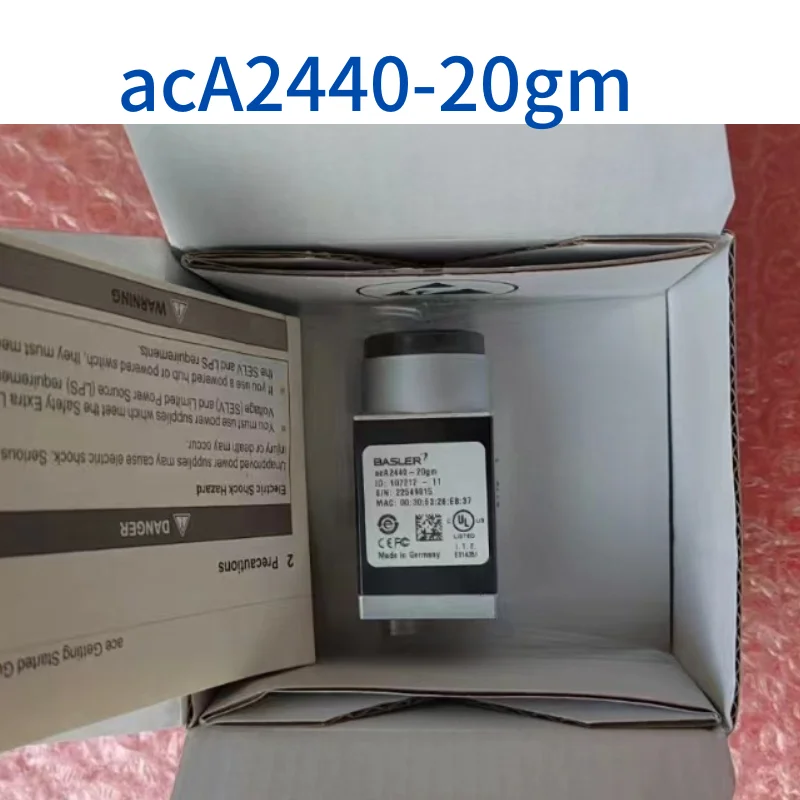 

Brand new, industrial camera, acA2440-20gm , fast delivery