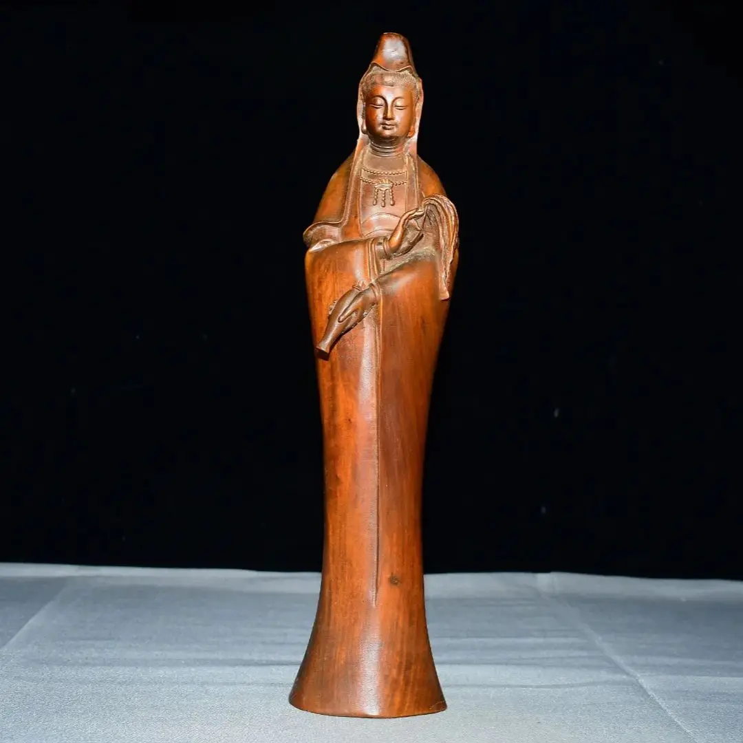 Exquisite small leaf boxwood Guanyin ornament