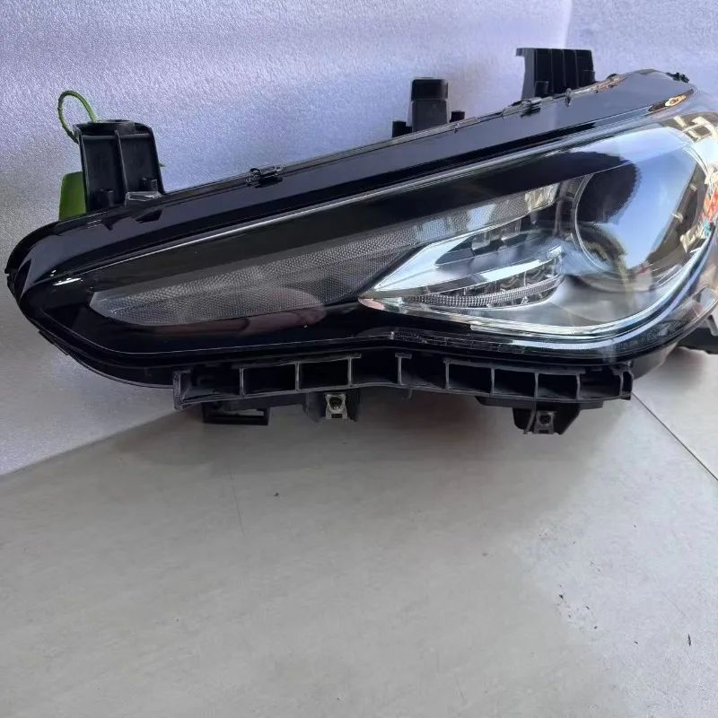 Suitable for Giulia Headlight Front Headlamp 2017 2018 2019 for