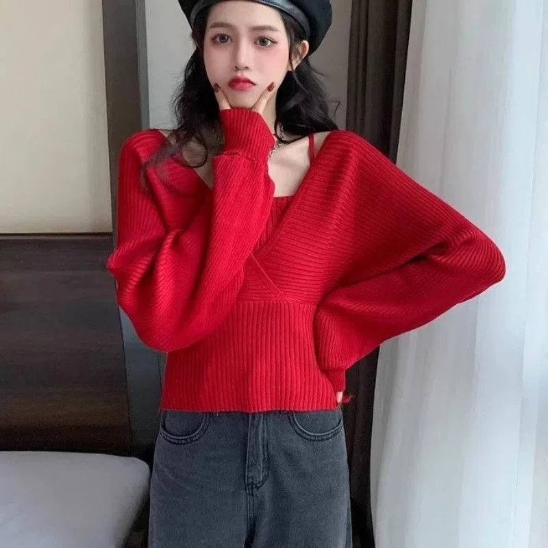 

New Design Niche Short Style Inner Layer Base Sweater Gentle Top Fake Two-piece Knitted Sweater