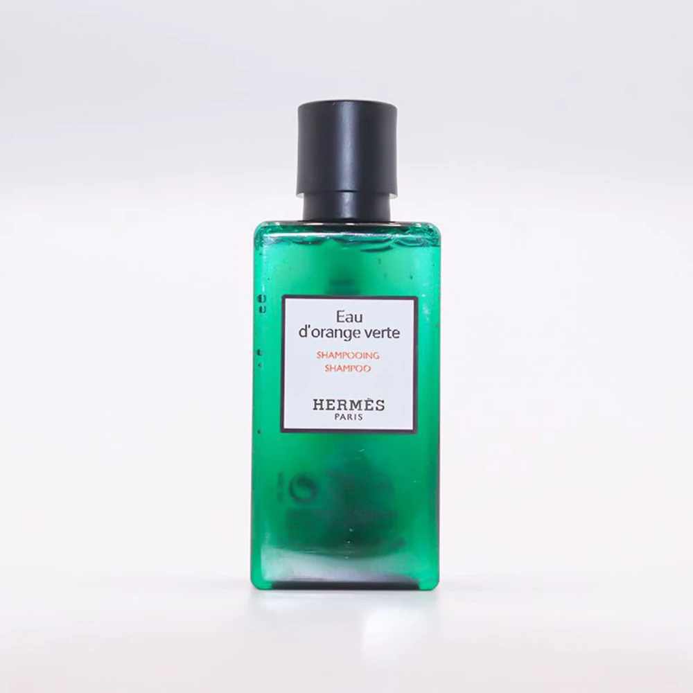 

Hermes Orange Blossom Green Spring Travel Size Шампунь 40 мл Портативный чистящий продукт для волос с цветочным фруктовым ароматом Контроль жирности 80 мл