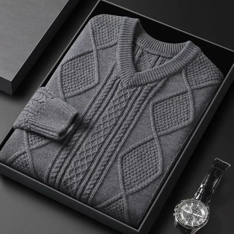 2023 New Autumn and Winter High-end Pullover Chicken Heart Neck Jacquard Long Sleeved Casual Loose and Thickened Men\'s Sweater