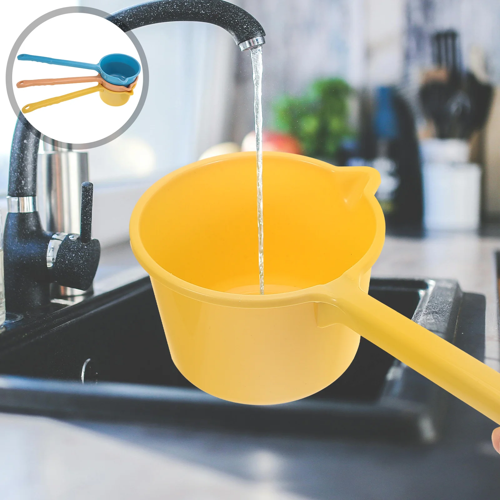 

3pcs Water Ladles Long Handle Scoop Kitchen Utensil Bathing Water Scoop Plastic Spoon Multipurpose Portable PP Safe