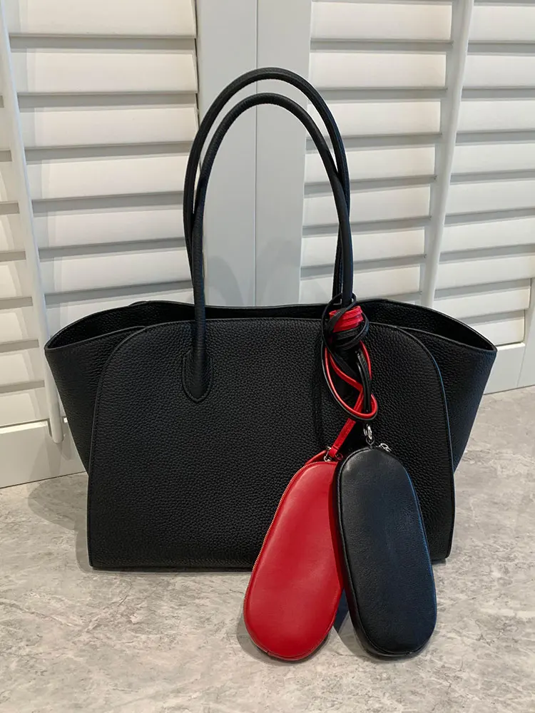 

Black Large Capacity Tote Bag Women's Commuter Shoulder Bag 2026 New Luxury Minimalist High-End Feelings Handbag Summer
