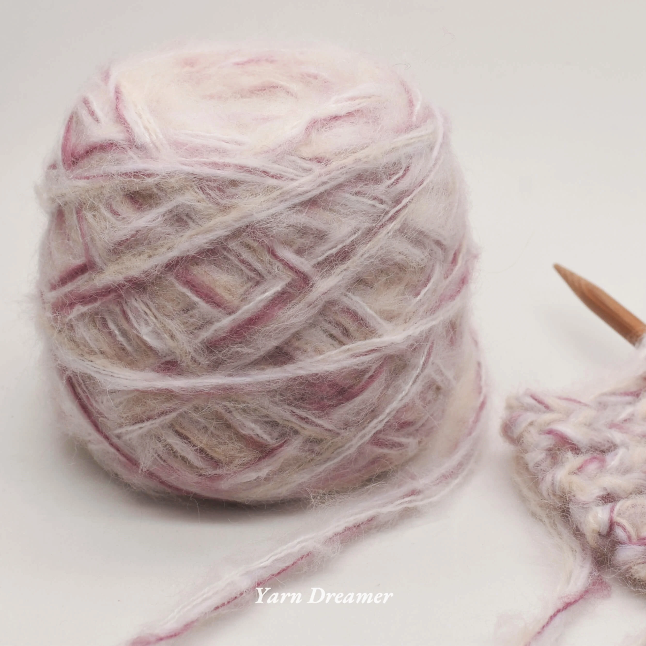 

Thick Fluffy Knitting Yarn Taro Purple Multicolored Fancy Chunky Yarn for Crochet Mohair Wool Yarns for Crochet accessories