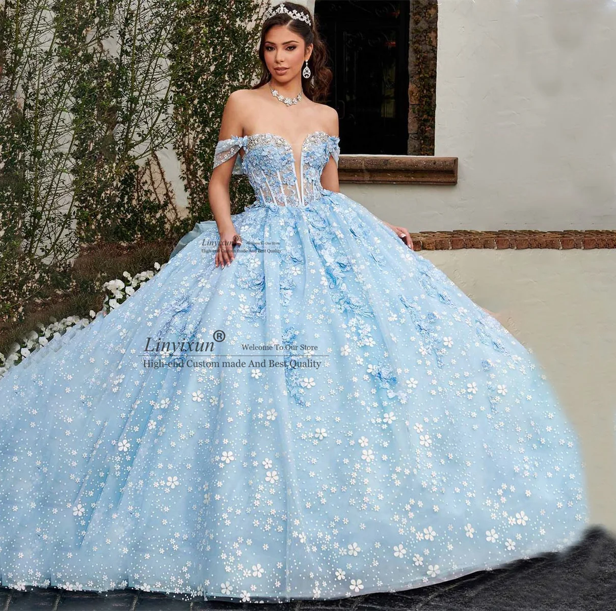 فستان أميرة Quinceanera أزرق سماوي فاتح ، ثوب حفلة مع زهور ، زينة بفيونكة ، فستان حلو 16 ، ذيل محكمة ، مناسبة رسمية