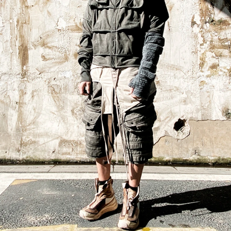 

Wasteland Style Avant-Garde Woman Techwear Heavy Industry Distressed Pleated Multi-Pocket Cropped Overalls Shorts Men