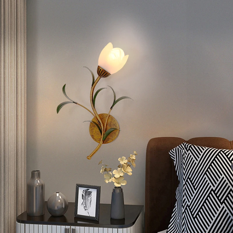 French Style Wall Lamps Retro Pastoral Creative Flower Design Wall Light Bedroom Bedside Table Study Restaurant Home Decor Lamps