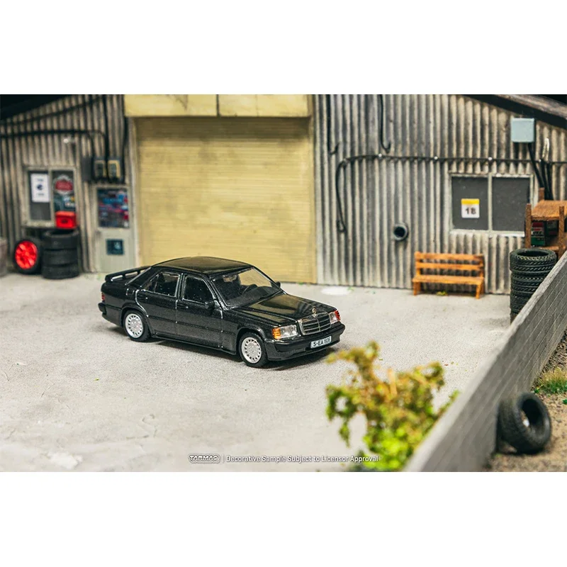 In Stock TW 1:64 Mercedes Benz 190 E 2.3 16 Blue Black Metallic Collection Toys Diecast Car Model Tarmac Works
