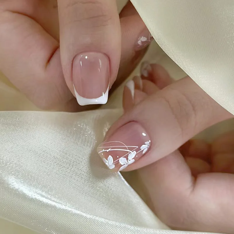 24Pcs Small Flower French False Nails Gradient Color Square Press on Nails Set Glossy Full Cover Fake Nails With Glue Stick