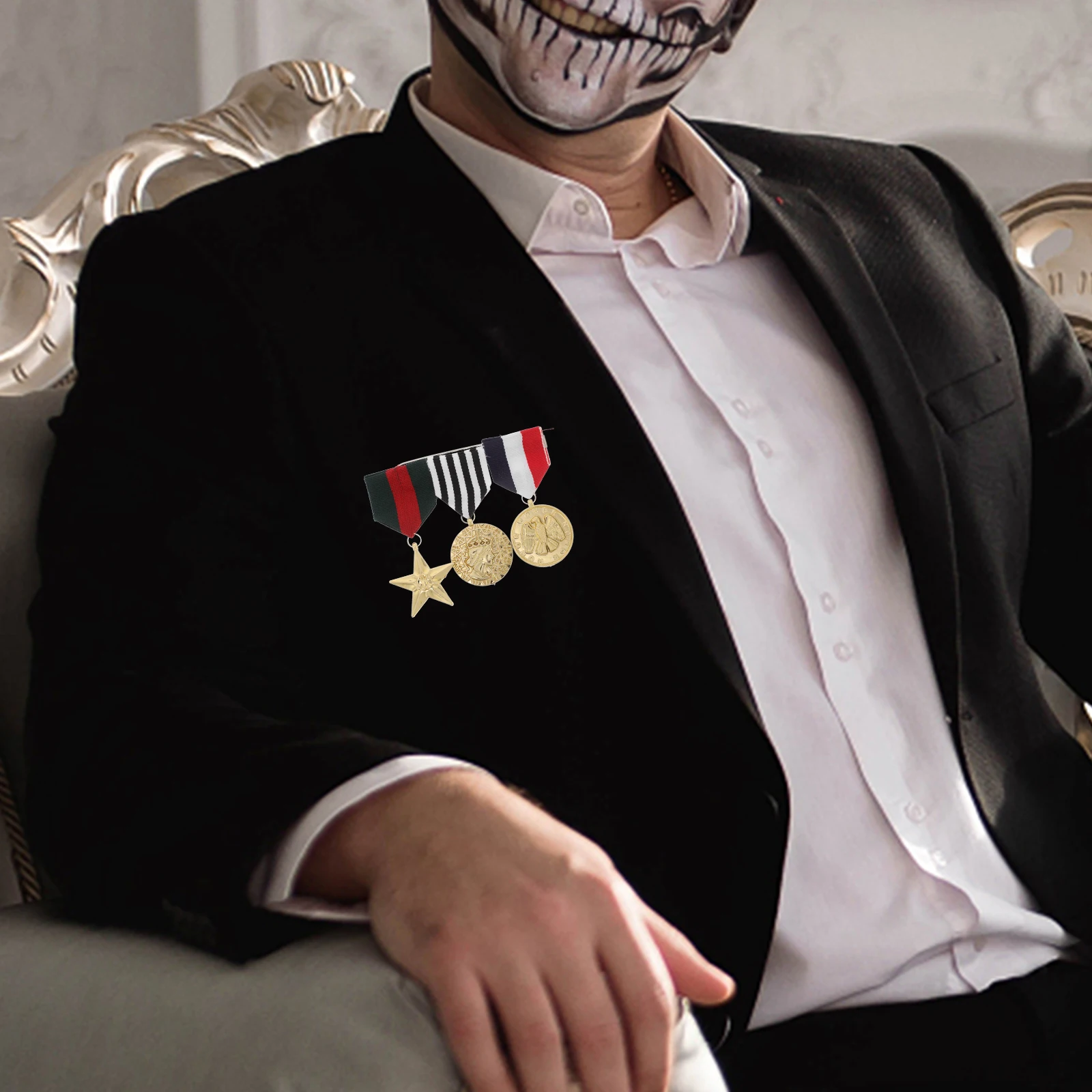 

Carnival Masquerade Halloween Decor Delicate Accessories Navy Award Medals Medal Decor Medals Cosplay Toy