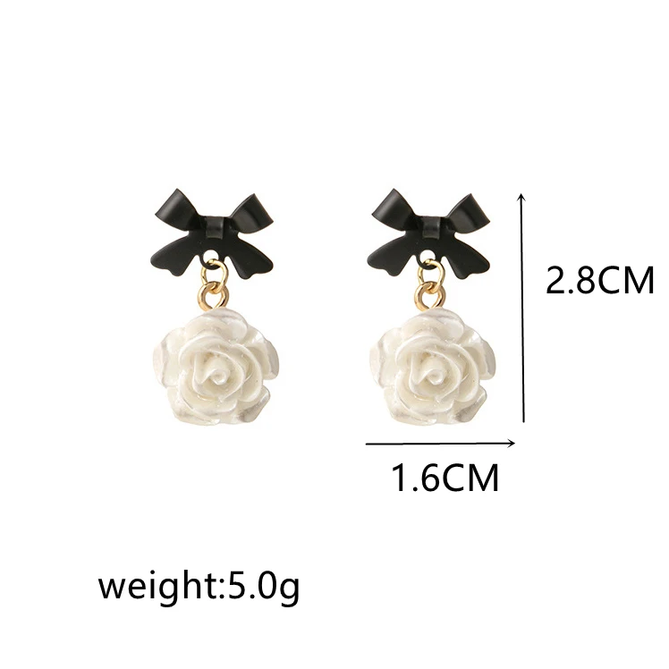 Sweet White Color Daisy Enamel Dangle Earrings for Women Heart Flower Knot Leaf Metal Korean Orecchino Romantic Wedding Jewelry