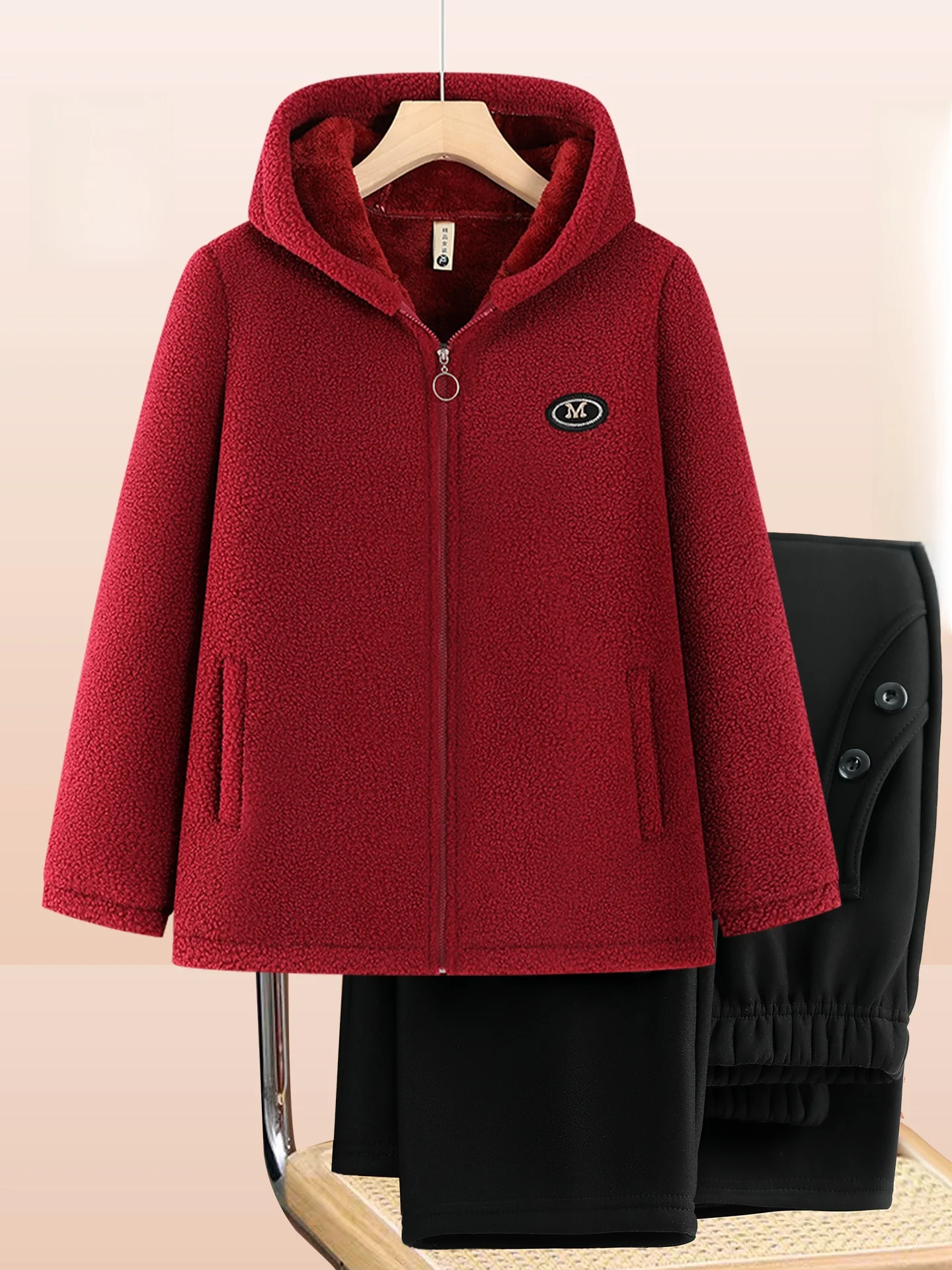 

Thiened Fce Women's Autumn Winter Jaet with Hood Warm Outerwear for Middle-Aged And ly Ladies Zipper Closure Swea...