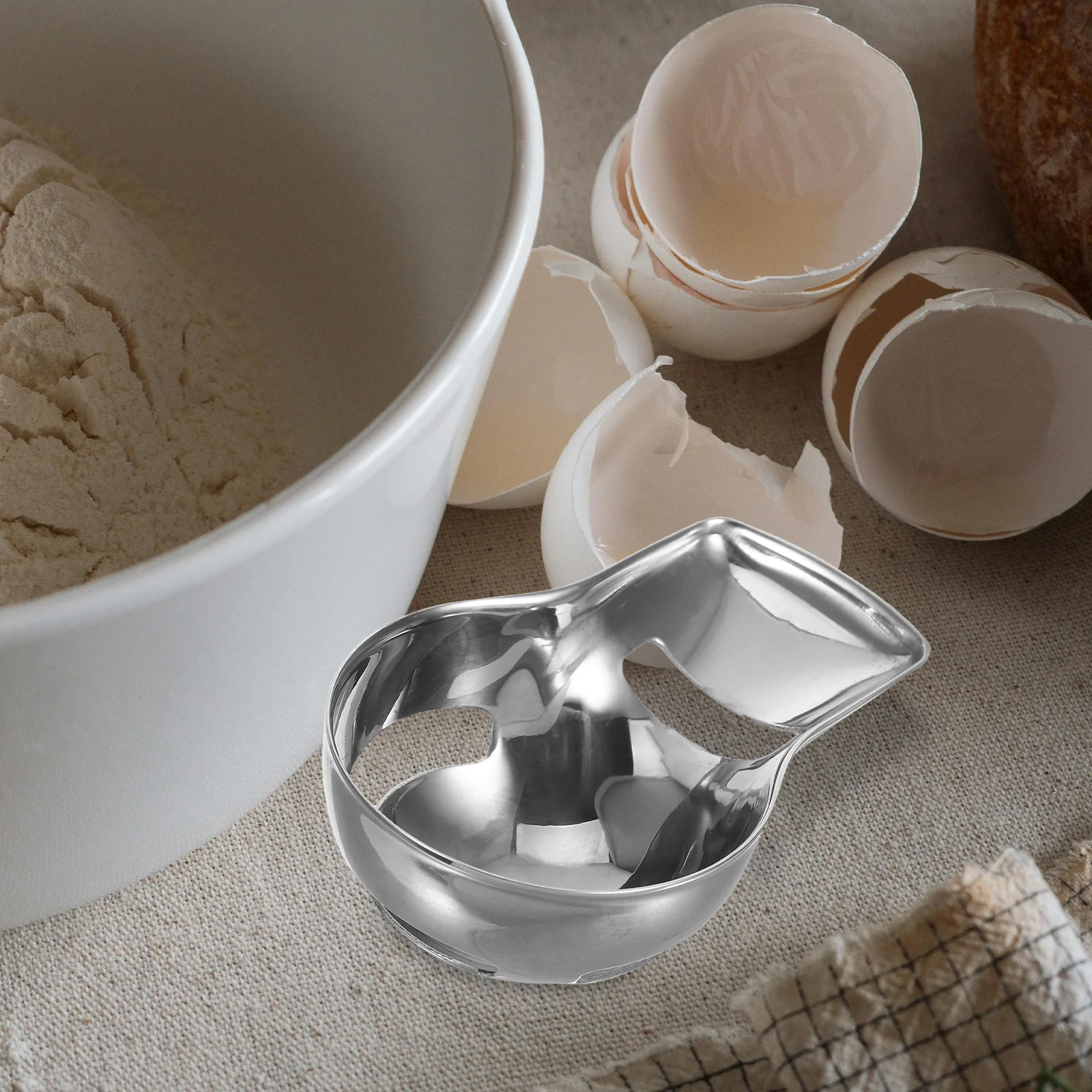 

1pc Stainless Steel Egg Separator Tool Yolk White Extractor Kitchen Baking Gadget Egg Yolk Catcher Divider Strainer For Raw Eggs