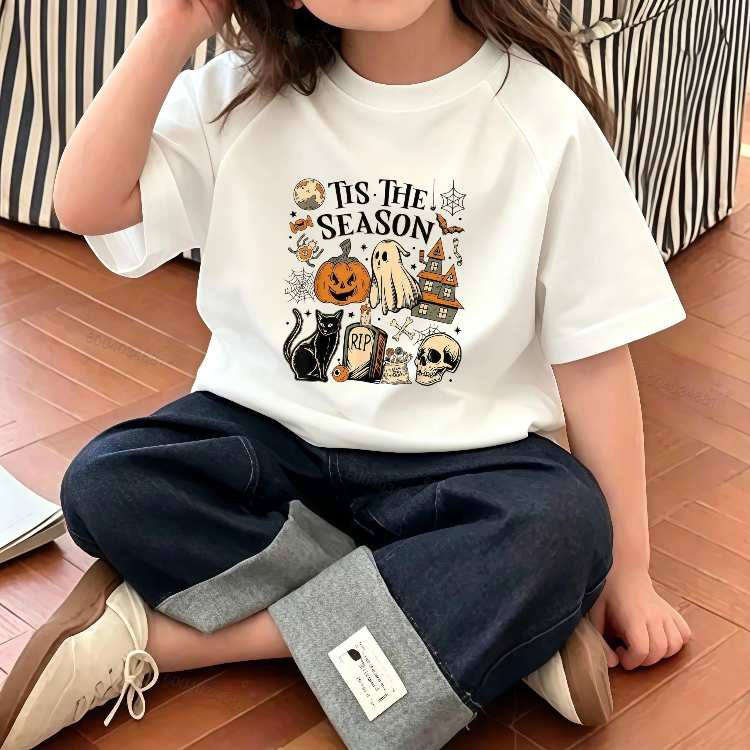 Summer children's retro Halloween cotton T-shirt, a nostalgic ghost-themed Y2K style Halloween top with strong seasonal appeal