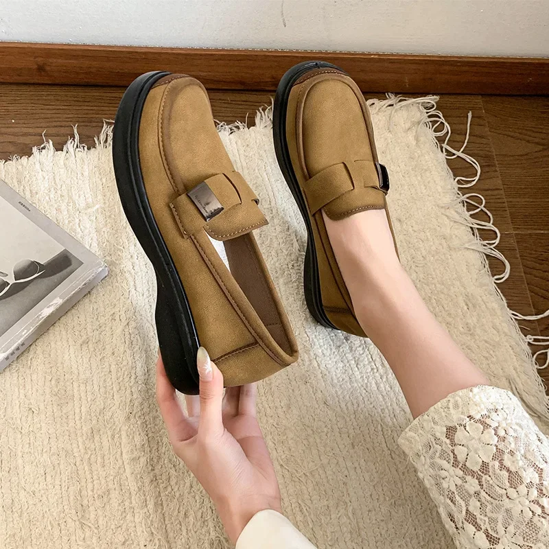 

2025 Hot Seller Spring and Autumn New Women's Single Shoes Retro Casual with A Slip-on Flat Mother Shoes Zapatos De Mujer