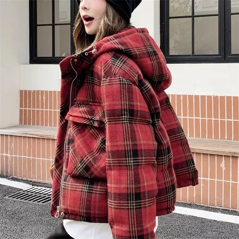 

Зимнее женское лоскутное хлопковое стеганое пальто, корейская женская мода, пуховая хлопковая верхняя одежда с капюшоном, 2021, женская куртка-пуховик с длинными рукавами