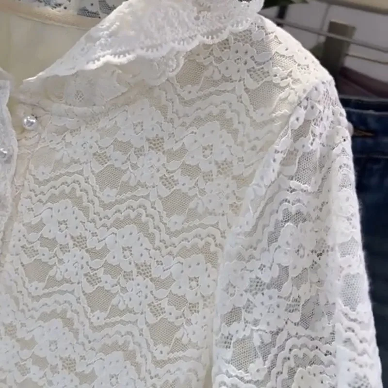 2025 الدانتيل مقنعين الحياكة للنساء الخريف الصوف مبطن كم طويل الكورية الأبيض هوديي الحلو الطباعة الكاملة زر شيك البلوز