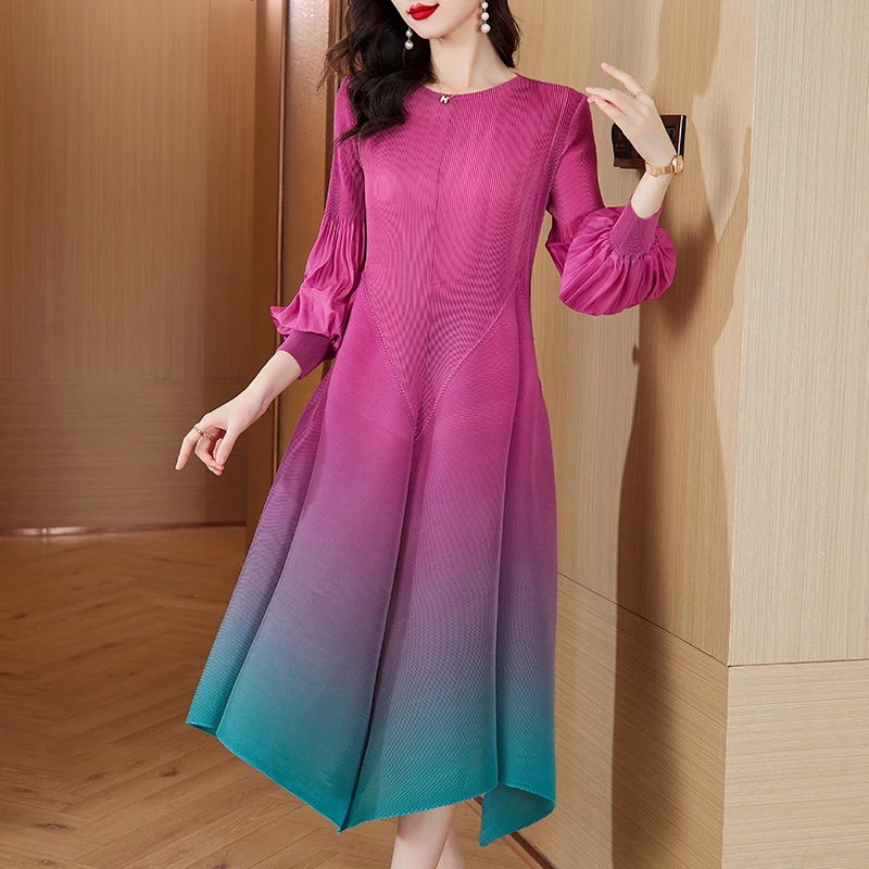 

Magic Dress 2024 Spring/Summer New Gradient Color Women's Lantern Sleeves Long Skirt Large hem Loose Large Size Robe