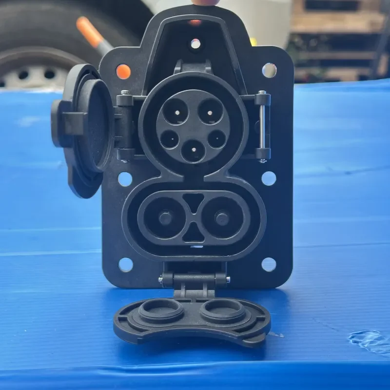 New Factory Price CE FCC CCS1 Type 1 EV Socket Combo DC Fast Charging Inlet 150A-300A 1000V TUP USB Support OEM Logo