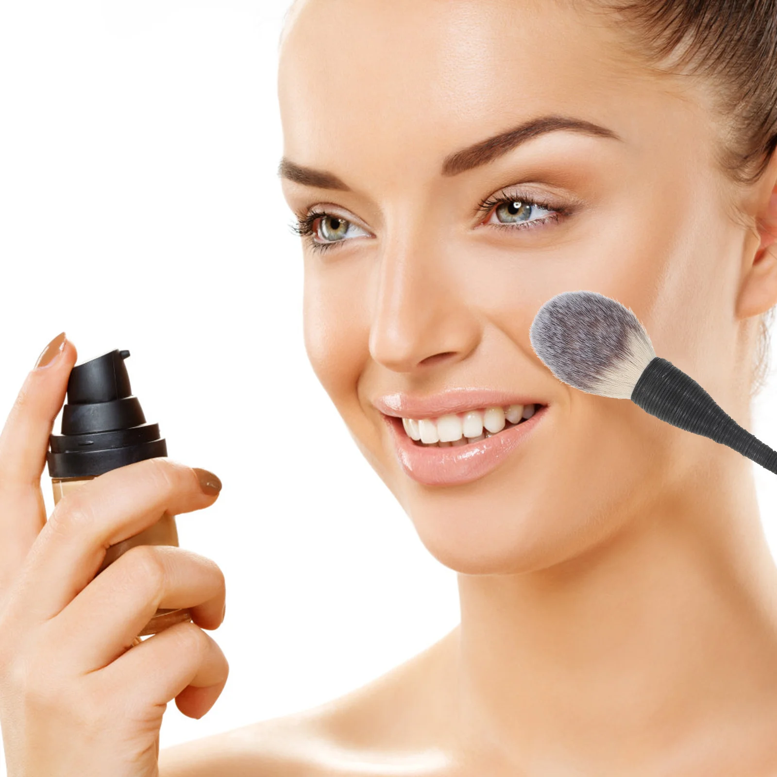 

3Pcs Wool Makeup Brush Set Featuring Rattan Handle Soft Bristles for Seamless Foundation Powder Use Dense Non-Irritating Tools