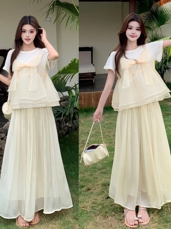

Loose Fit round Neck T-Shirt with Knot in Ogees for plus Size Women Summer Fashion Set with Half Skirt High Waist