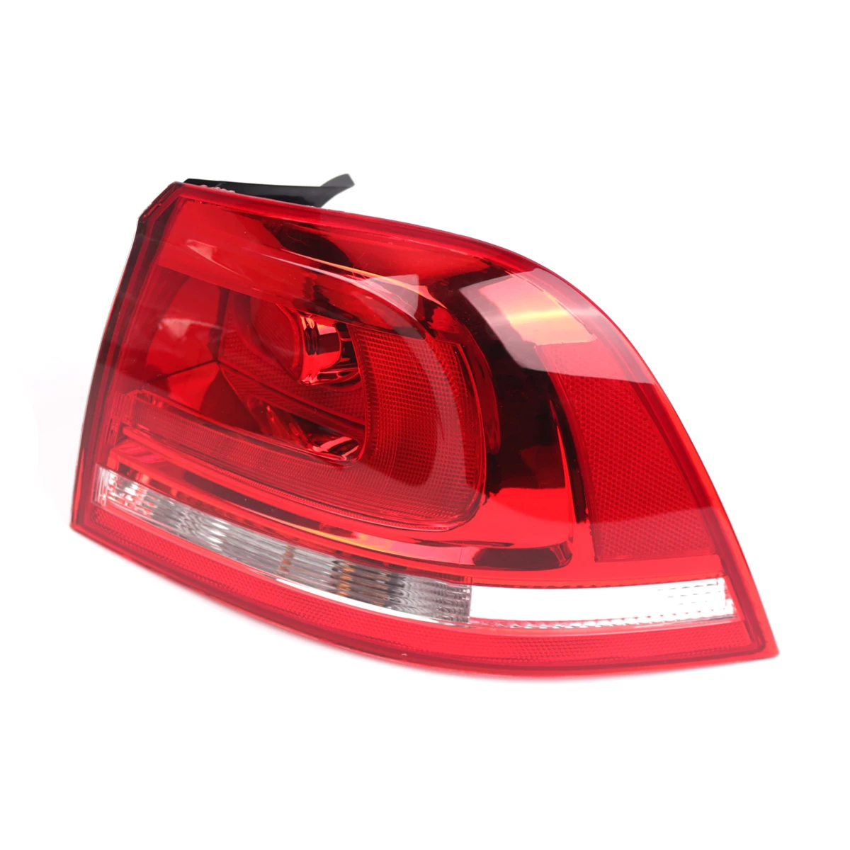 Red Left Right Car Rear Outer LED Tail Light Brake Lamp Assembly For VW Touareg 2010 2011 2012 2013 2014 7P6945095D 7P6945096D