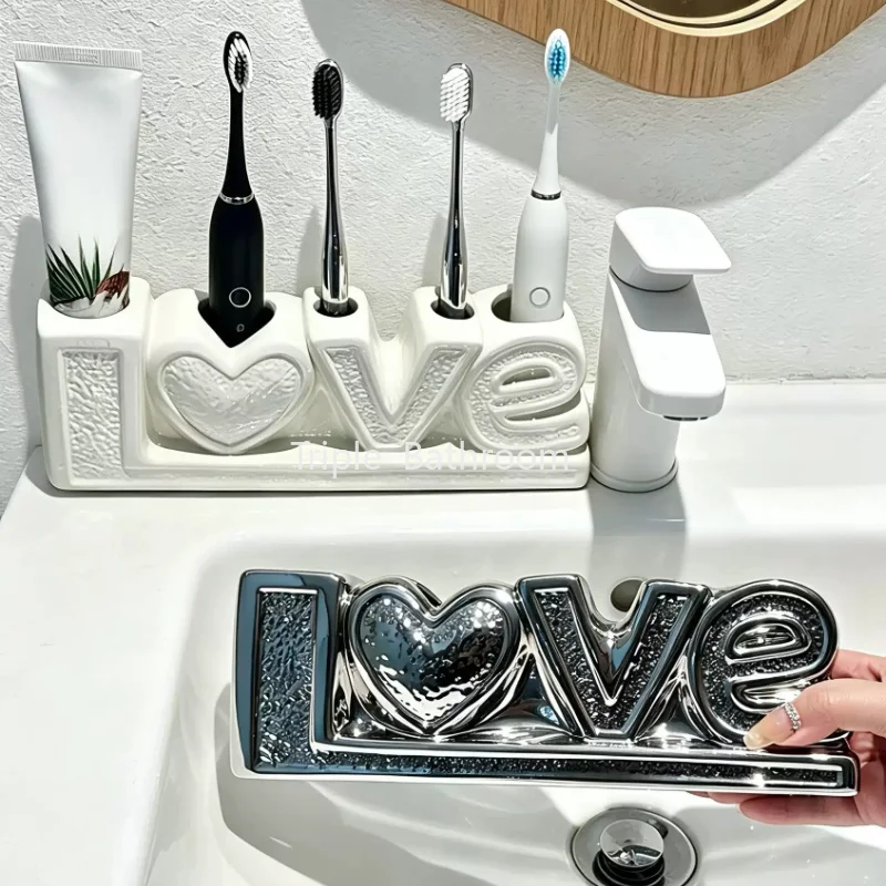 Ceramic Love Toothbrush Holder, Porous Bathroom Storage Rack, Used for Toothbrushes and Toothpaste Dressing, Table Decoration