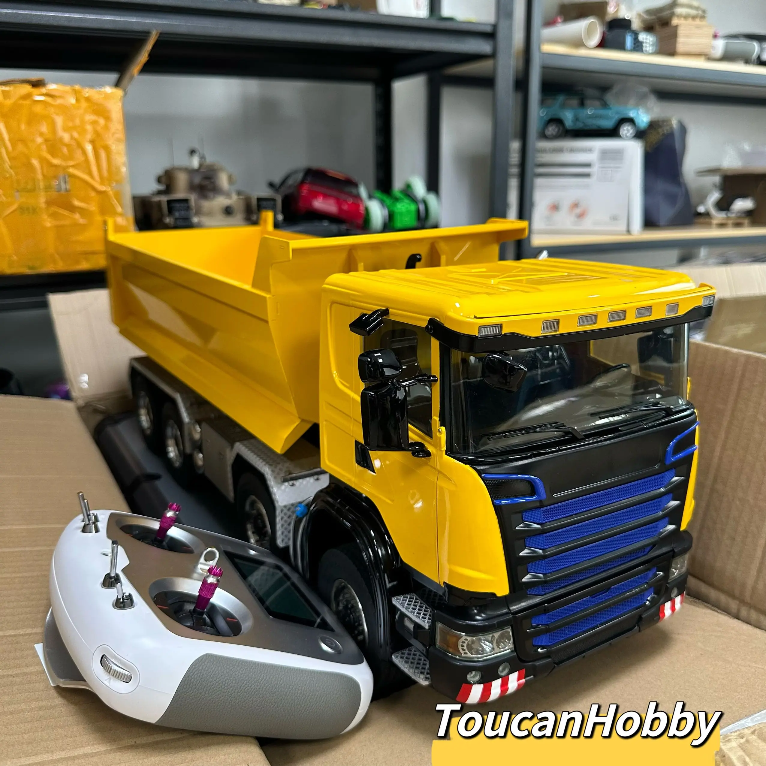 1/14 Scale 8x8 Hydraulic RC Dump Truck Model Metal Roll-on Full Dumper Car 3-speed Transmission Tipper Cars Sound Light RC Toy