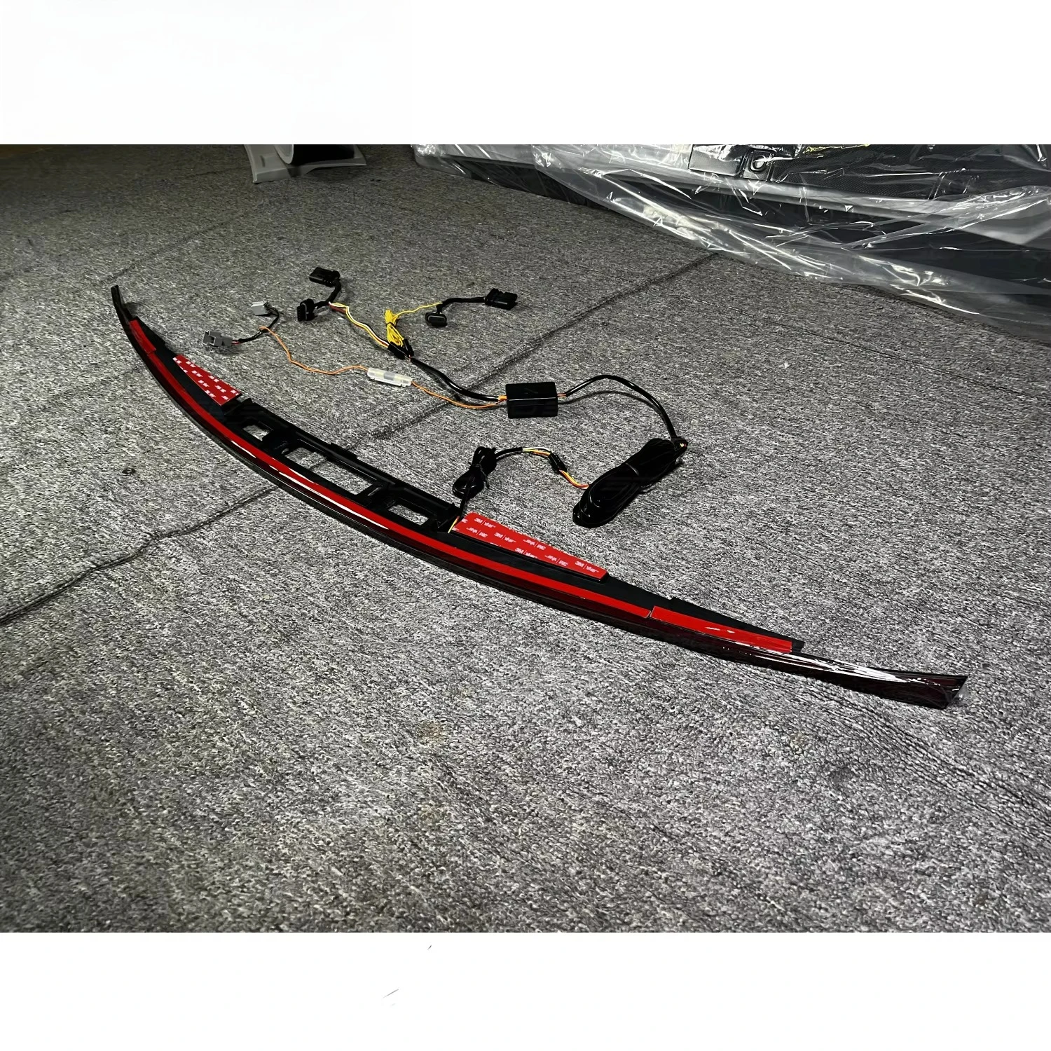 

New Arvial Full-Width Strip Tail Light Bar For Te-sla Mode Y